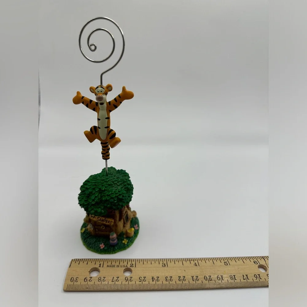 Walt Disney Parks Tigger Winnie the Pooh Picture Photo Card Holder‎